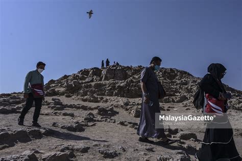 1001 Kisah Dan Keistimewaan Di Bukit Uhud Madinah