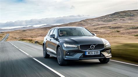 Volvo V60 Cross Country Estate 2018 Review Autotrader