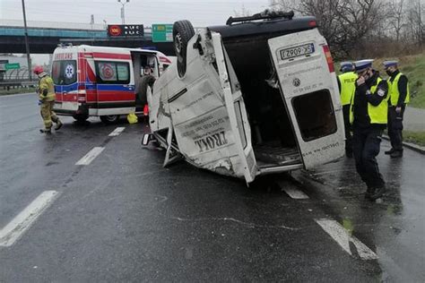 Bus Dachowa Na Dt W Katowicach Ko O Mazaka S Spore Utrudnienia W