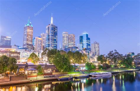 Melbourne, Victoria - Australia. Beautiful city skyline — Stock ...