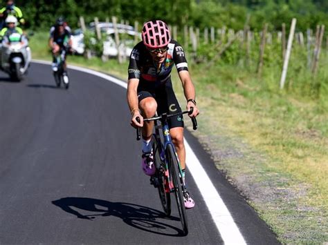 Giro Alberto Bettiol Vainqueur De La E Tape En Solitaire