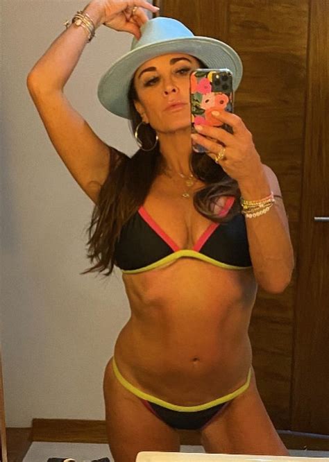 Hot Kyle Richards Bikini Pics