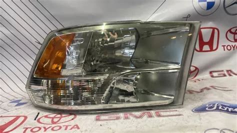 Faro Derecho Dodge Ram Original Aa Meses Sin Inter S