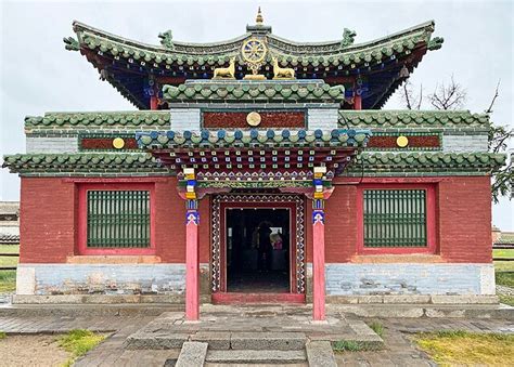 Dalai Lama Temple, Dharamshala: Famous Sacred Oasis - E India Tourism