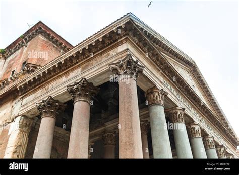 Colonnes Corinthiennes Banque De Photographies Et Dimages à Haute