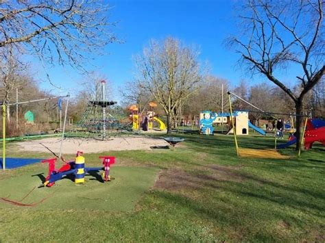 Land Van Jan Klaassen In Braamt Van Park Slide Landing