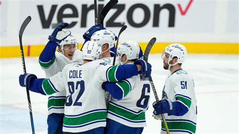 Vancouver Canucks Score Two Late Goals Beat Florida Panthers Ctv