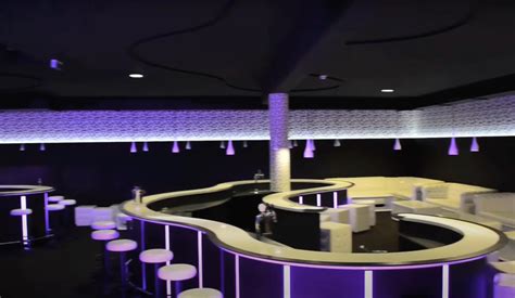 Austria - Ischgl LI:table dancers job