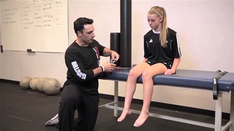 Rocktape Kinesiology Tape Instructions For Quadriceps Youtube