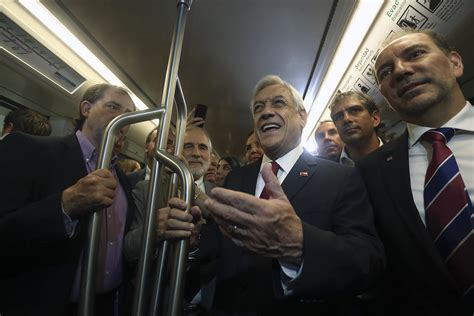 Esta fue la cara de impacto de Louis de Grange cuando Piñera anuncia la