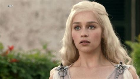 Video Emilia Clarke Describes Pressure To Do Nude Scenes On Game Of Thrones Abc News