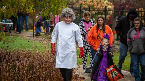 Trail Of Treats Kicks Off Coshocton Halloween