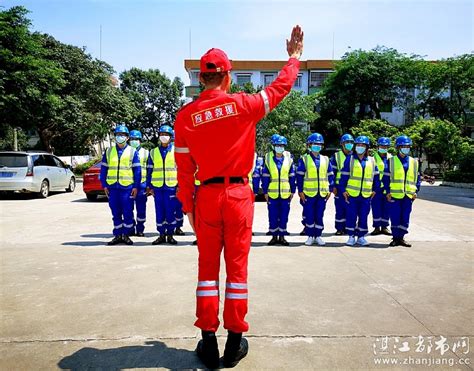 遂溪县北坡镇新城社区“壹基金安全家园”社区志愿者救援队首期队列操练燕燕于飞的空间湛江都市网