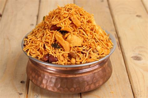 Lasun Sev at Rs 56 25 gram लग सव in Mumbai ID 15637632297