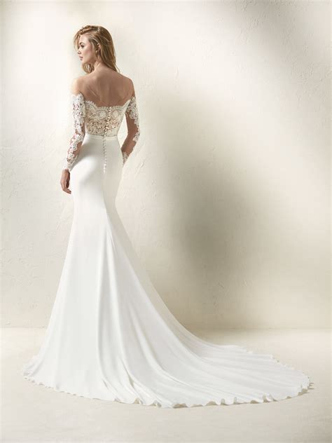 Mermaid vs Trumpet: Your Guide To These Fit & Flare Favorites — FERRÉ SPOSA