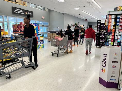 Dc Food Desert South Anacostia Has A Single Holdout Supermarket Will