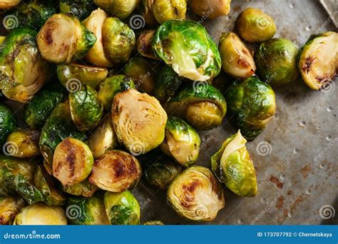 Bruxelas Torradas Deliciosas Brotam Em Panelas Fritosas Fechadas Foto