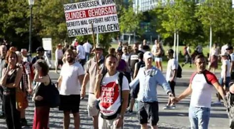 Berlin bans protest against coronavirus curbs - World News