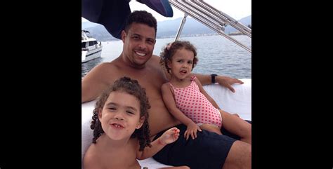 Foto Ronaldo Fen Meno Tem Duas Filhas Maria Beatriz Antony Maria