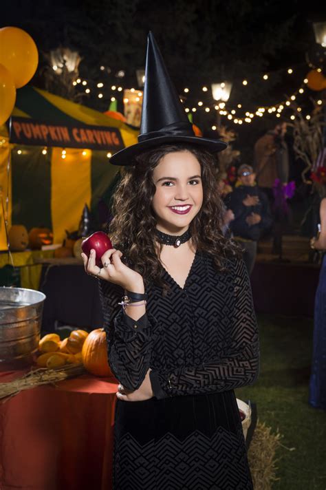 Bailee Madison as Grace Nightingale on Good Witch Halloween | Hallmark ...