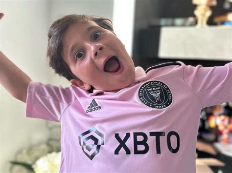 Lejos De Su Papá Mateo Messi Cumplió 8 Años Y Así Lo Celebró Antonela