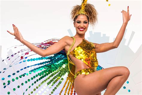 F Celebridades Carnaval Olhar A Globeleza S Pelo Corpo Uma