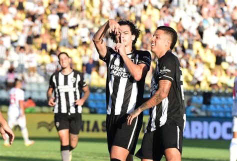 A Gazeta Joia Do Botafogo Matheus Nascimento Valoriza O Apoio Da