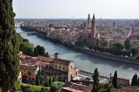 10 OF THE MOST BEAUTIFUL CITIES IN ITALY