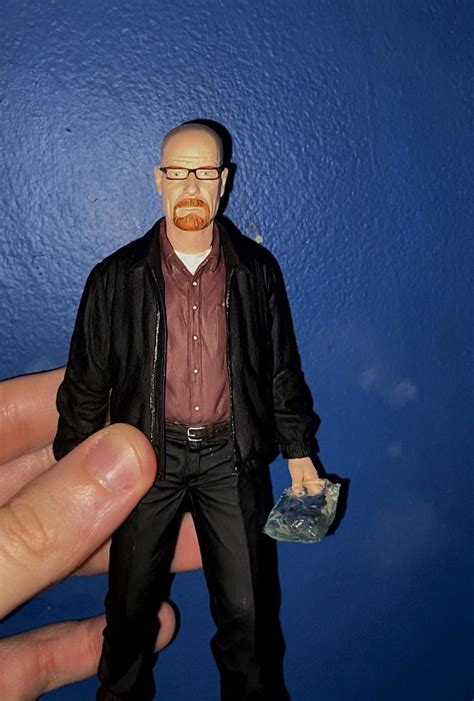 I really loved this Walter White sculpt but I hated the sunglasses he ...