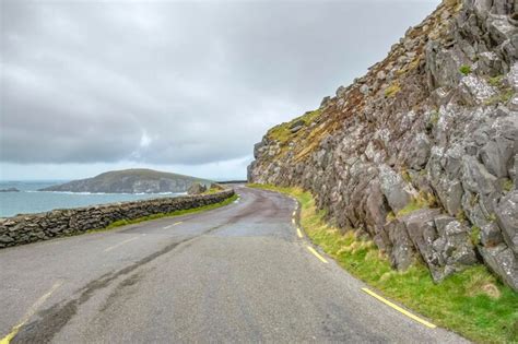 Premium Photo Dingle Peninsula In Ireland