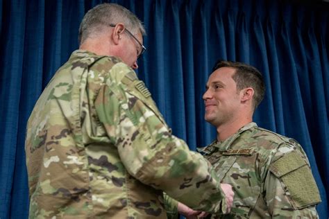 Dvids News Five Kentucky Air Guardsmen Receive Bronze Star Medals