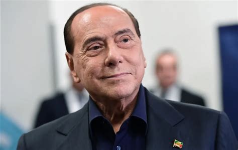 D C S De Silvio Berlusconi Le Pr Sident De La R Publique Pr Sente Ses