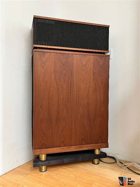 Klipschorn Corner Speakers Walnut Veneer Local Pick Up Photo