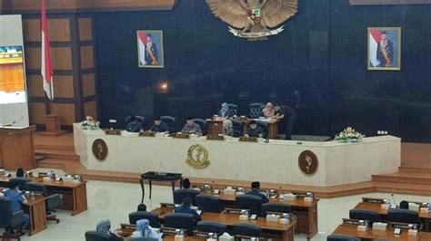 Dprd Godok Nama Calon Pj Gubernur Jabar Pengganti Ridwan Kamil