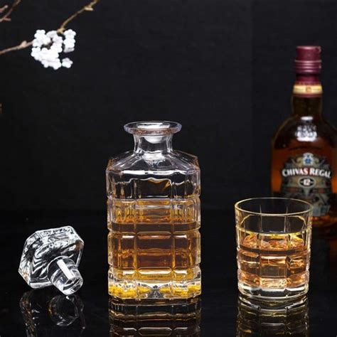 Whisky Karaf En Glazen Set Een Kristallen Whisky Decanter Van Ml