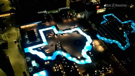 Marriott Marquis opening world's largest Texas-shaped rooftop...