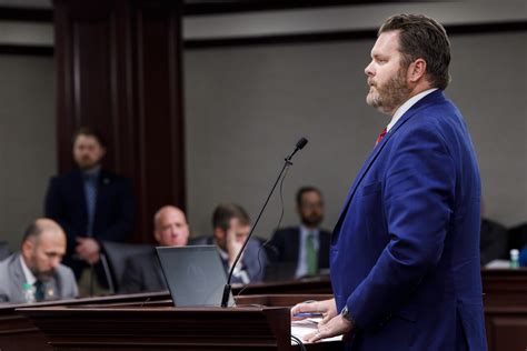 Bill Cracking Down On Sex With Inmates Transferring Private Prison Oversight Heads To Last