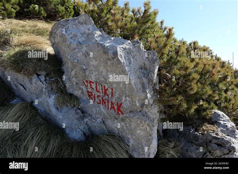 17 04 2020 Crni lug A sólo 18km km al noreste de Rijeka el Parque