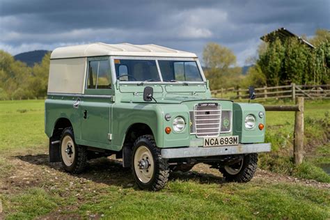 Land Rover Vintage Models At Travis Day Blog