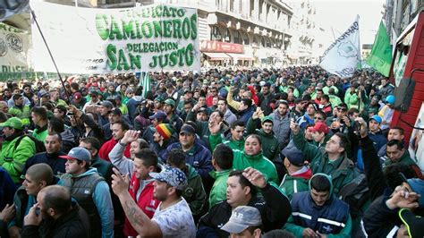 Camioneros Marcha Para Pedir Que Se Levante El Embargo De Millones