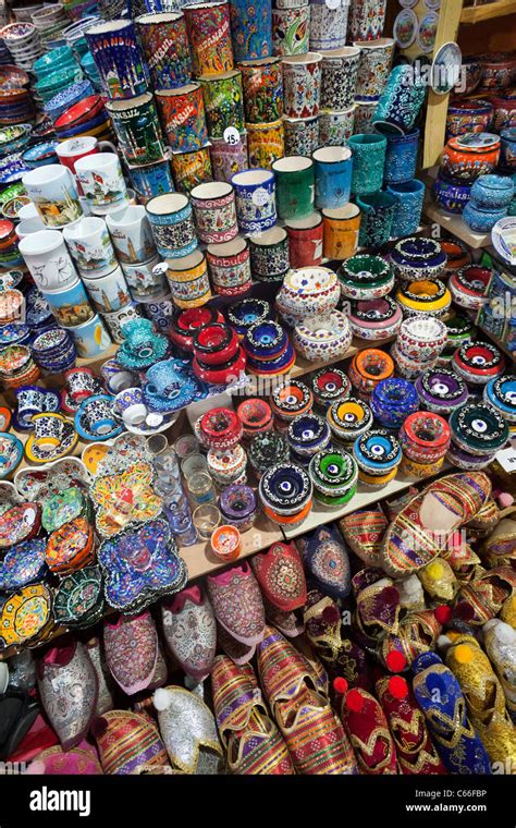 Turquía Estambul Sultanahmet el Gran Bazar la tienda de vajilla de