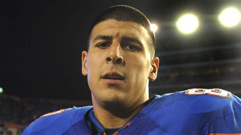 Aaron Hernandez The Terrible Story Of The American Football Star Who