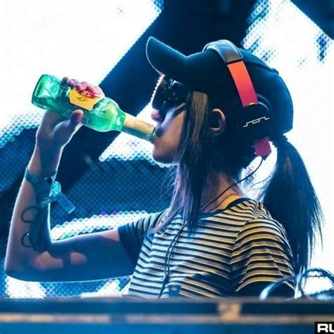 Stream DÙ ANH BIẾT TẤT CẢ ĐÃ MÃI XA RỒI REMIX HOT TIKTOK DJ VGEE AM EDIT ĐẮM THUYỀN DJ mp by