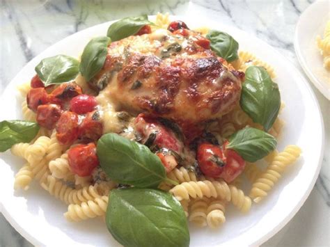 Mozzarella Hähnchen in Basilikum Sahnesauce von bienemaya Chefkoch de