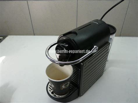 Nespresso Krups XN 3005, verliert Wasser – Atlas Multimedia we repair ...