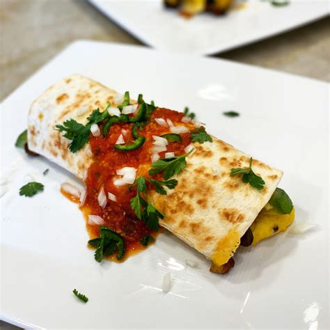 Turkey Chorizo and Egg Breakfast Burritos – Yogurtsoda