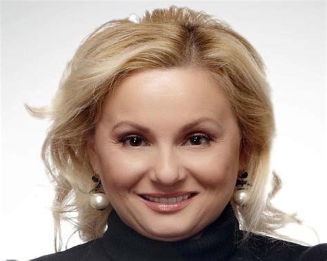 Тони Димитрова представи новата си песен "Остани" :: Здраве и култура