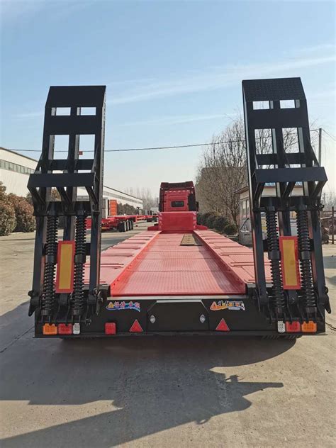 Heavy Duty 3axles Excavator Transport Gooseneck Lowboy Low Loader Bed