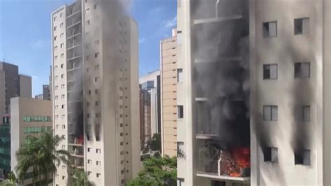 VÍDEO Vítima pula do sexto andar para escapar de incêndio em prédio