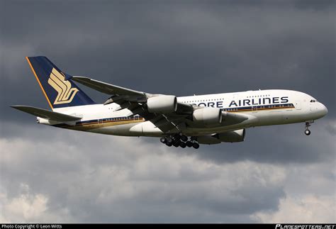 V Skt Singapore Airlines Airbus A Photo By Leon Witts Id